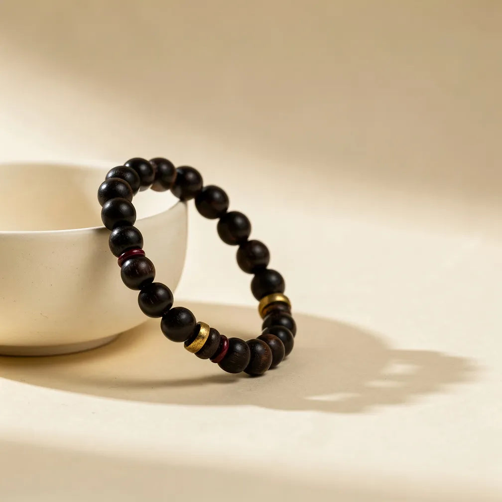 Texture detail of Karungali Classic Bracelet