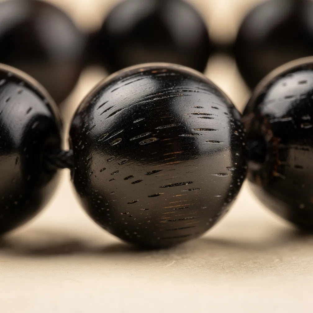 Karungali ebony wood grain close-up | Salico